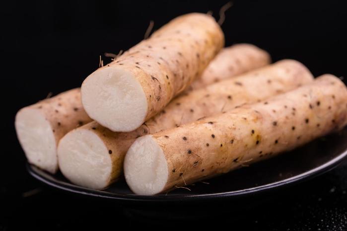 相关资料显示，功能性胃肠病患者在挑选零食时需遵循如下原则：其一，挑选易于消化且