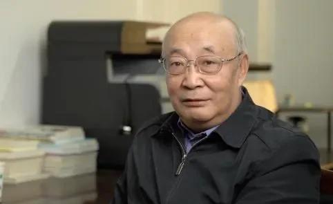 曾有专家认为：一旦放开二孩政策，育龄妇女将会多生育9700万个孩子！可是二孩政策