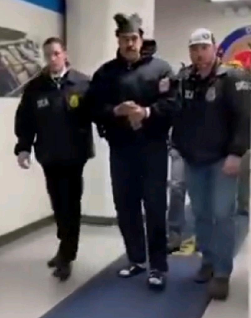 全世界所有关注马杜罗的人，终于得到了他本人的一声问候。委内瑞拉总统马杜罗现身美