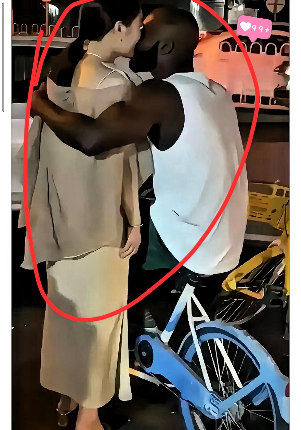 广东广州！一名男子晚上回家时，看到一位外国黑人男子正搂着一个小姑娘聊天，这小姑娘