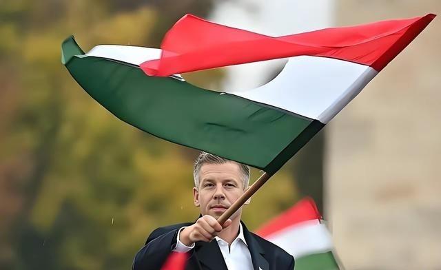 普京和特朗普都没料到的一幕发生，美媒犯嘀咕：怪不得说中国不可战胜！匈牙利选举，结