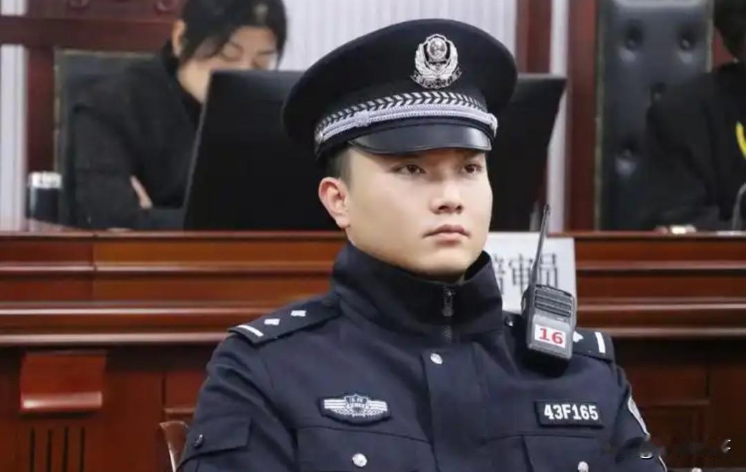 请问：法警到底是公务员还是事业编？答案：法警大多是公务员编制，但根据工作部门