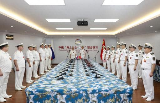 俄罗斯这句话并不是随便说的。中俄军演刚开始，中方的潜射战略导弹刚刚射向太平洋时，