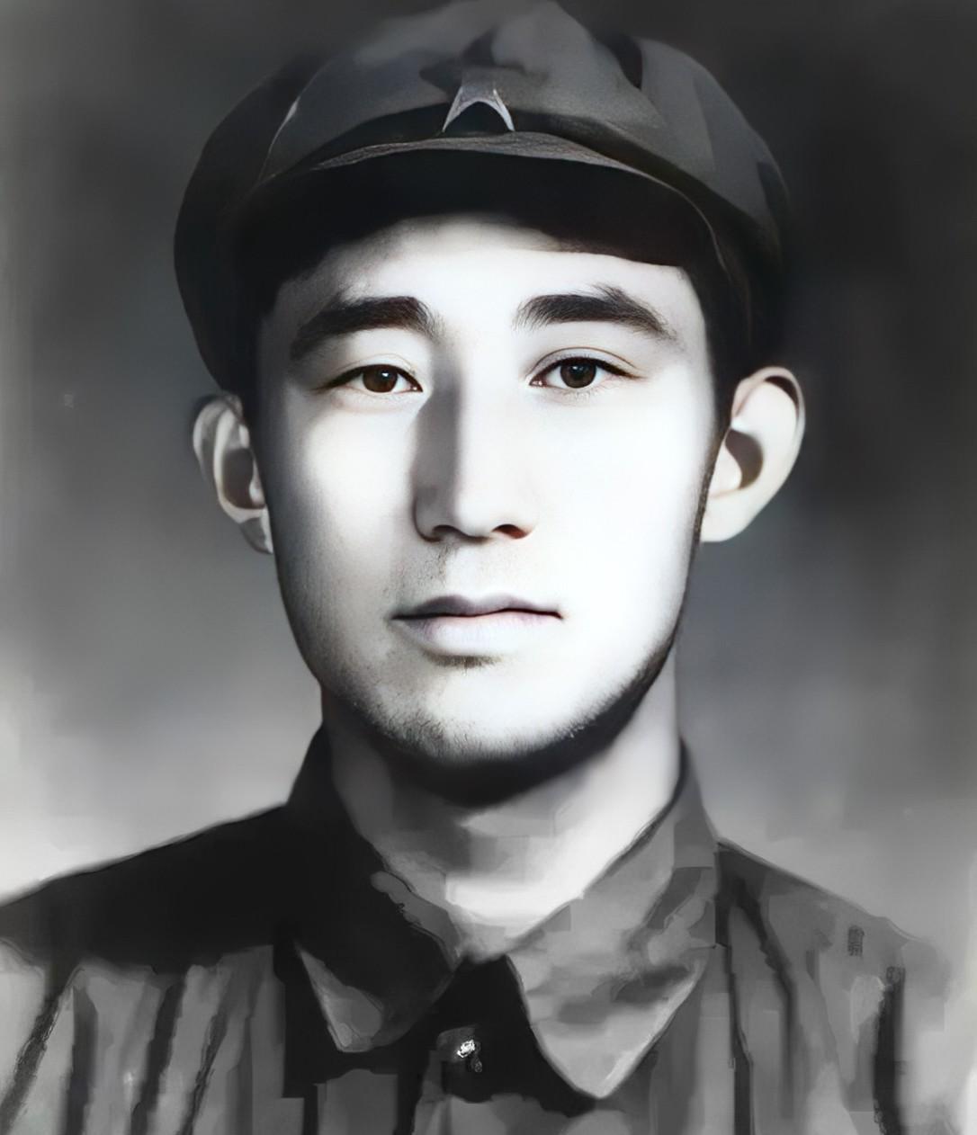 1948年秋天的某个阴雨夜，胶东区委的一封密信被藏进鱼贩的鱼篓中，悄无声息地送到