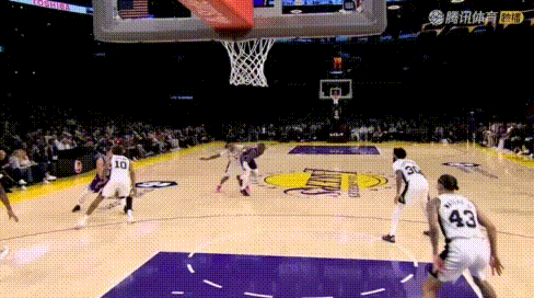 完爆文班！艾顿20+10+2帽：老子才是状元。13中9，4前场篮板，末节连续3