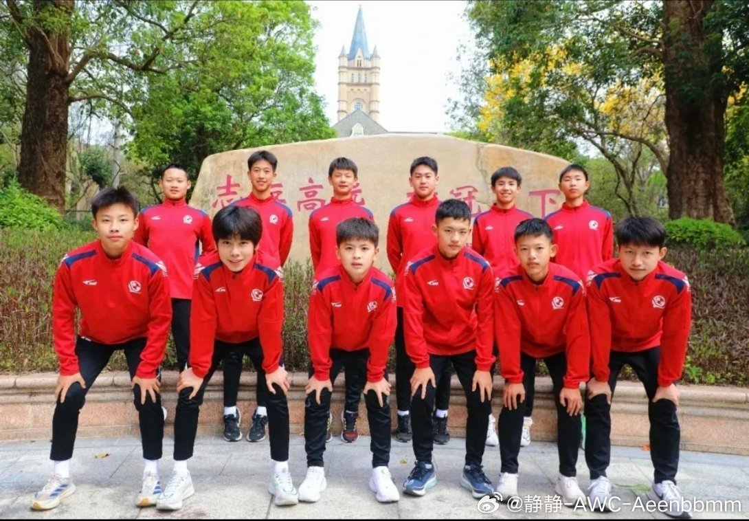 3月4日，中国足协公布2012年龄段男足精英训练营名单，恒大足校有13名球员入选