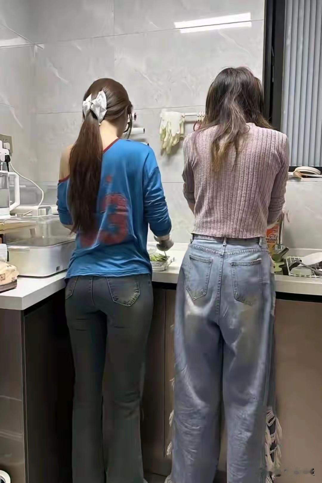 对比一下，你能看出什么不一样的