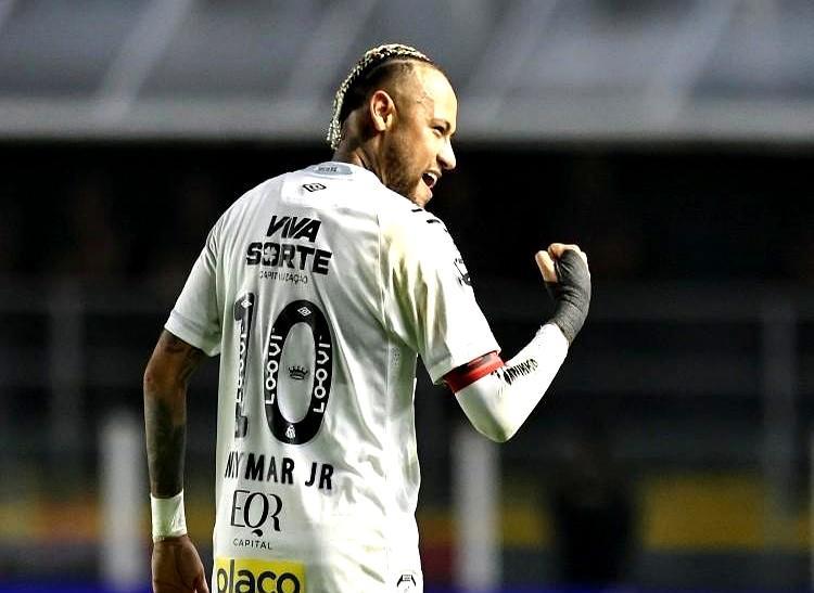 内马尔想踢2026世界杯的路，刚被堵了一大半。这是他的第四届世界杯，大概率