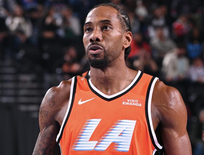 美记EvanSidery晒出一组数据，当快船球星伦纳德在场和不在场的区别。当伦