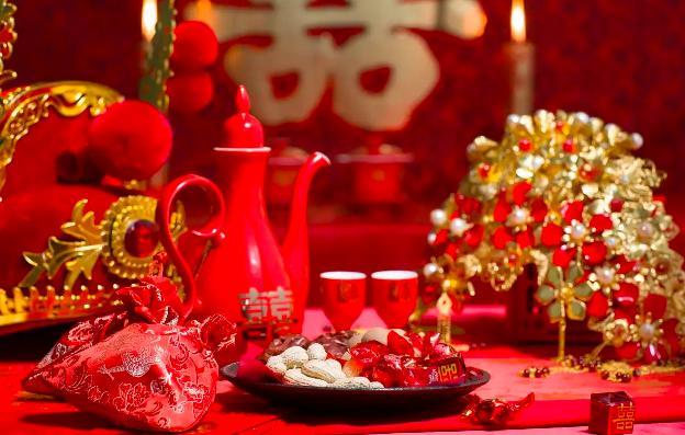 湖北黄石，一对情侣按习俗办了婚礼，男方给了30万彩礼，女方也住进了男方家，可男方