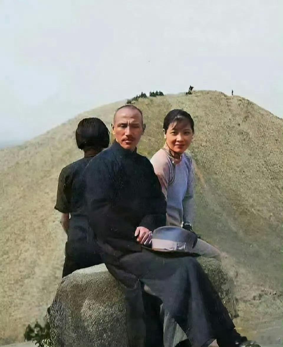 历史上真实的宋美玲，大家觉得她美吗？​​​