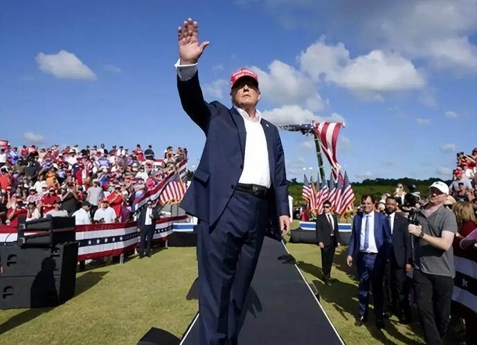 美国两党扬言要尽快“解决中国”！有美媒曾宣称，只有让中国老老实实地待在奴隶和佣