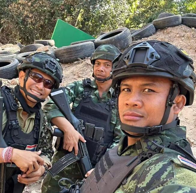 第三方刚刚调解差不多了，泰国开始收手了？柬埔寨又开始牛起来了，洪森的女儿洪玛娜