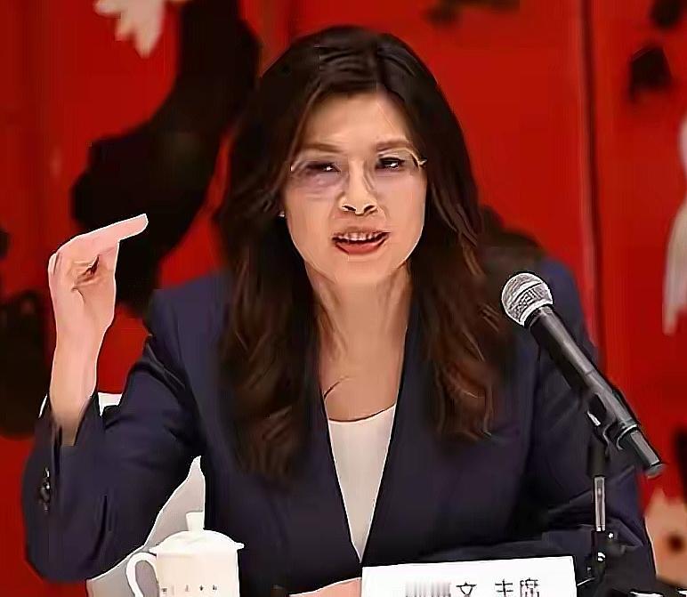 郑丽文棋高一筹，险象环生的党内棋局，每一步都暗藏深远布局前言九合一选战炮