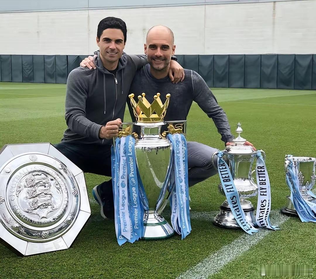 阿森纳的四冠王，变成了曼城的三冠王！上个月阿森纳还是头戴“四冠王”的光环风光无限