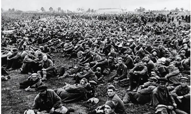 你永远都不知道的历史！德国入侵苏联初期可谓是势如破竹，一路凯歌，可为何最后反而