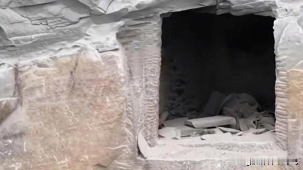 飞手在山洞中发现的干尸终于找到出处了，原来并非干尸，是失联了几个月的人。近日一重