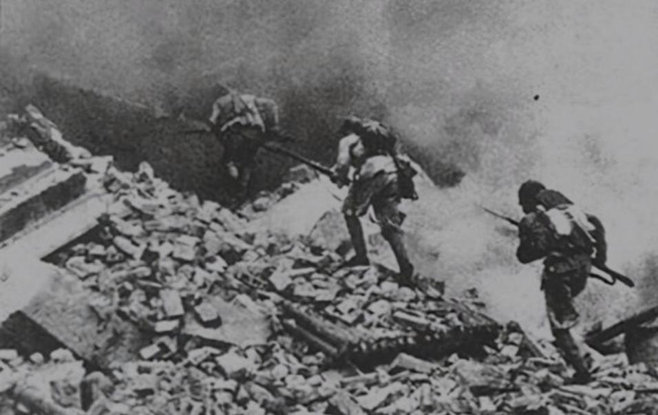 现在网上总有一种怪论调，说孟良崮战役是“五打一”，还嘲讽“怎么打都能赢”，甚至觉