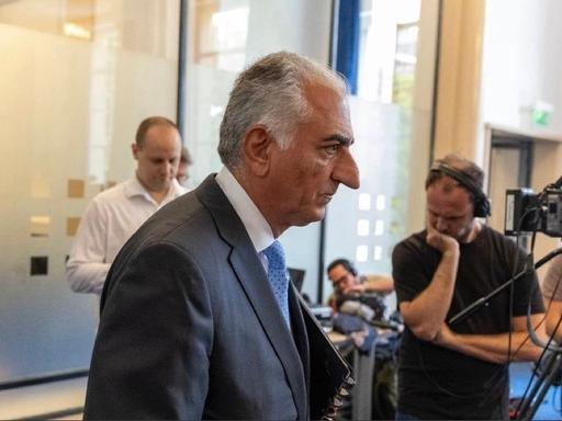 看来伊朗人并不喜欢巴列维王朝。就在2026年4月23日下午，流亡海外48年的伊朗