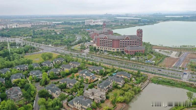 徐萧快速路是徐州都市圈的一条重要跨省通道，早在2014年就已经启动规划建设，目前