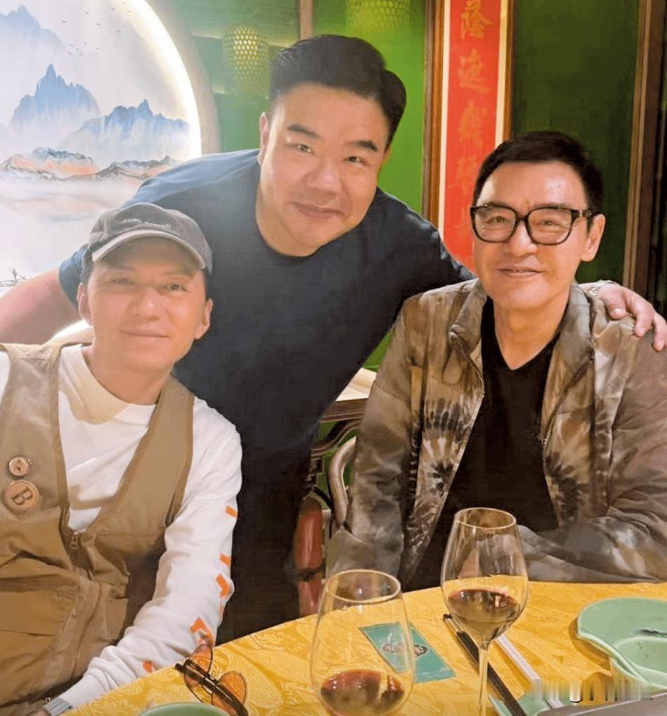 我有一个大胆的猜测，袁伟豪可能以后很难再演男主了！不是没演技，也不是没作品