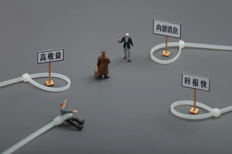 网贷长期不还，后果可不是闹着玩的。首先，会产生高额的逾期费用，利滚利下来，欠款会