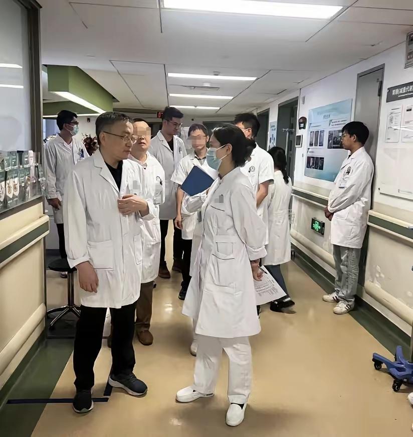 51岁邻居阿姨突发离世,这病我第一次听说前一天还在小区广场跳广场舞、衣服