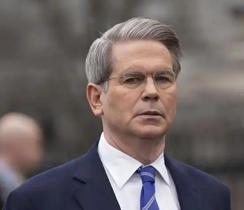 不愧是美国，关键时候把自己撇得干干净净，美国财长贝森特表示，中国“制裁”日本是因