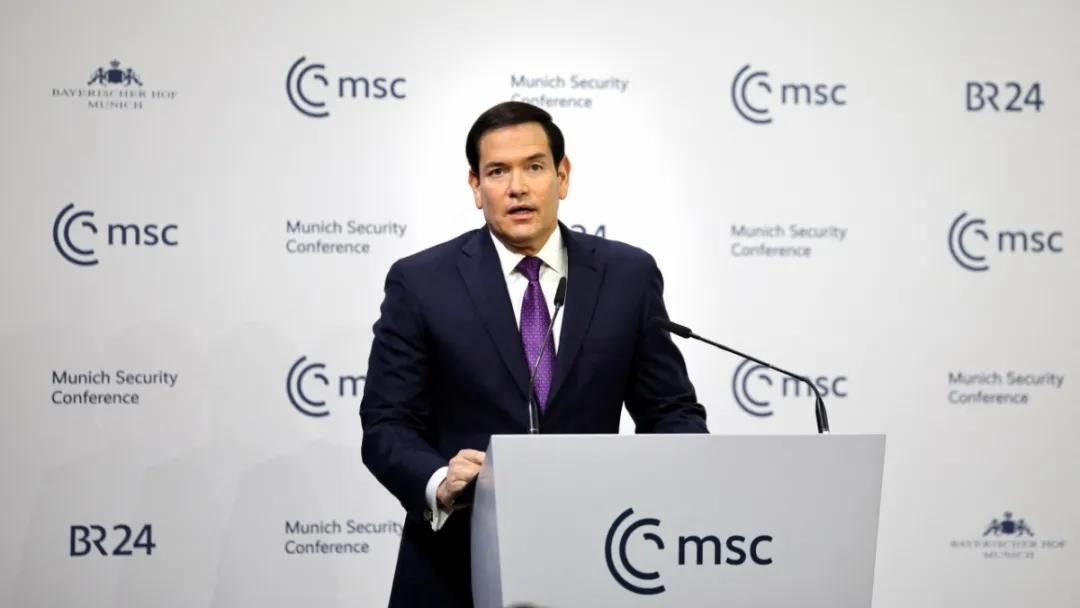 卢比奥哭诉：再不努力，美国真的要完了！身为美国国务卿的卢比奥，近期多次在公开场合