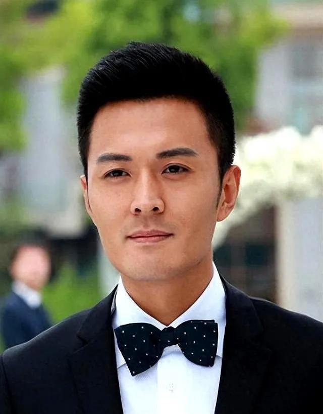 于小伟：我这辈子最明智的选择，就是与高圆圆分手，娶平凡圈外妻子当年他与高圆圆恋