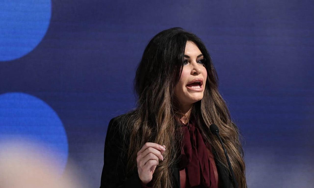 就在刚刚。美国驻希腊方面突然宣布了新的立场。据希腊媒体公开报道，美方