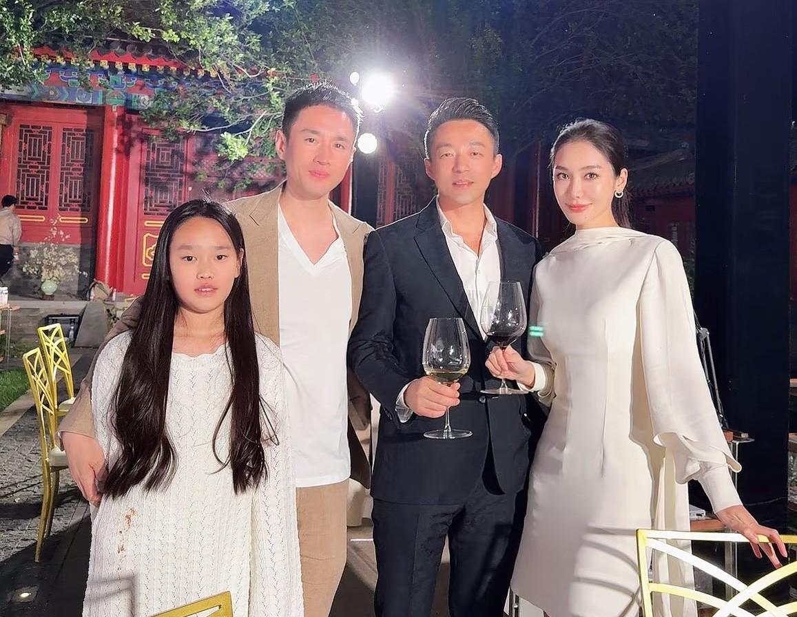 汪小菲能不能大气一点男子汉一点哈，一直觉得他在成长处理事情越来越成熟！可自从出现
