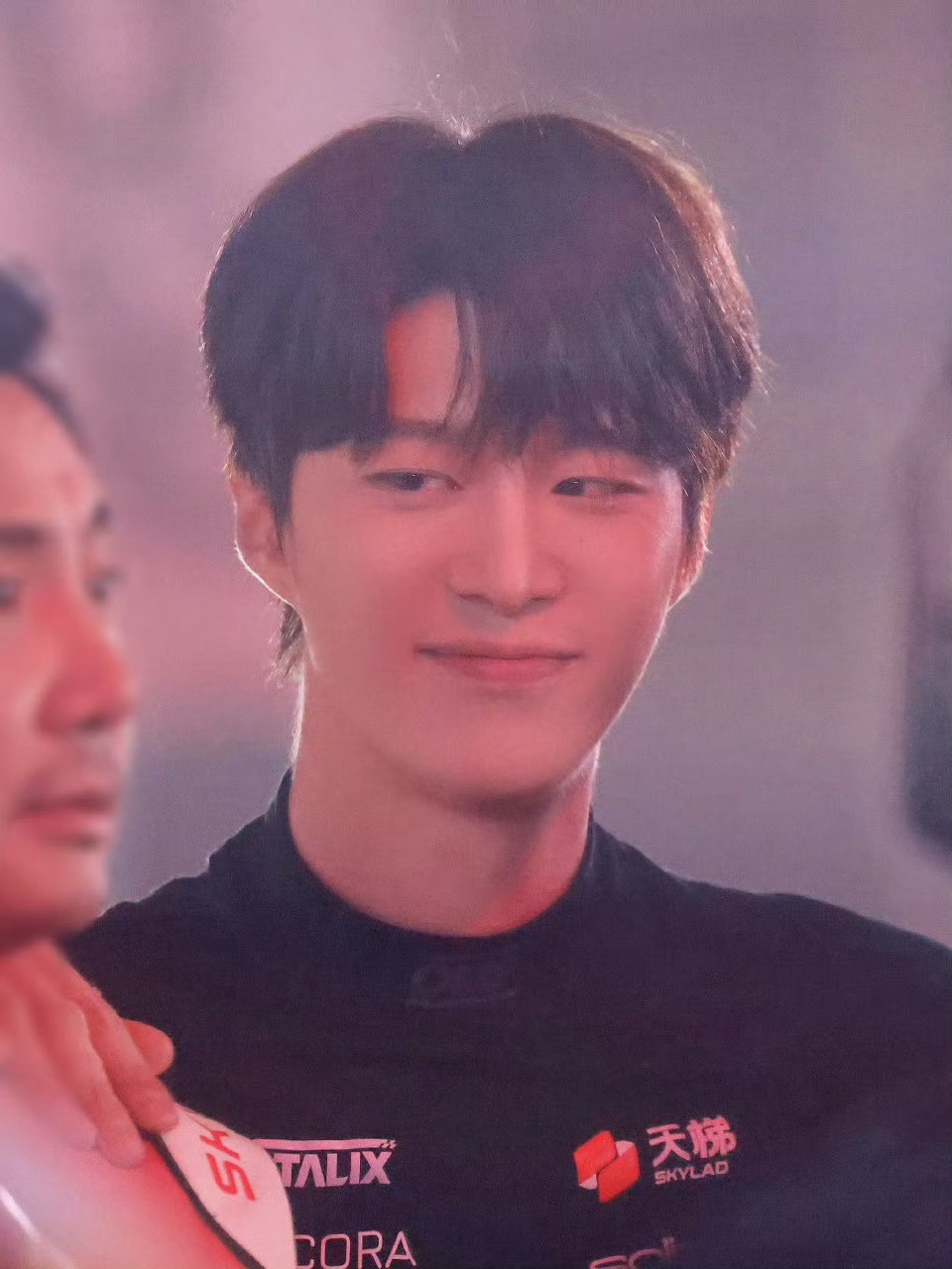 范丞丞飞驰人生3历小海美强惨代表九宫格帅照暴击！病号服也挡不住的破碎感与少年气