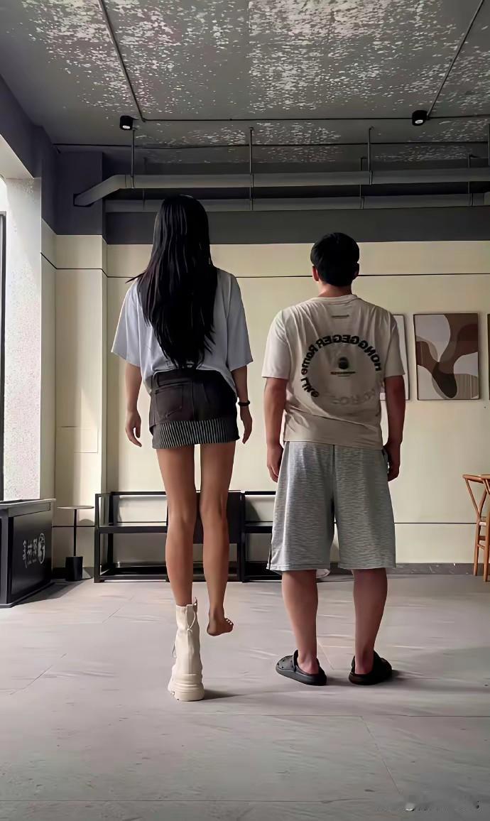 离谱了[捂脸哭]