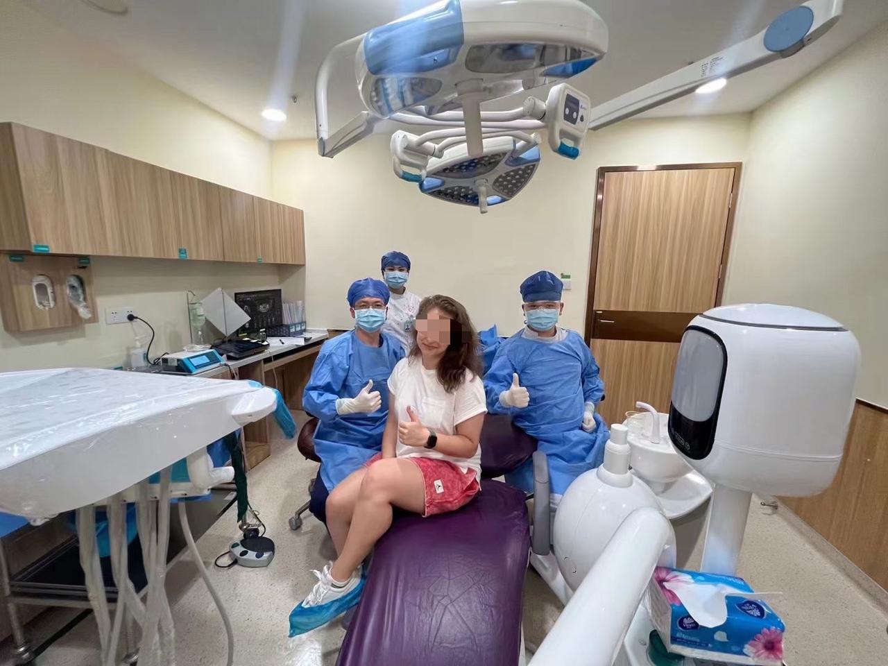 彻底藏不住了，真香！1月26日北京消息，近期外籍人士赴华医疗旅游走红，英、意、