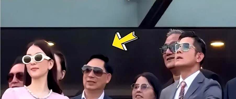 我觉得郭富城后悔娶方媛了吧原因很简单方媛这胎要是再生不出儿子可就