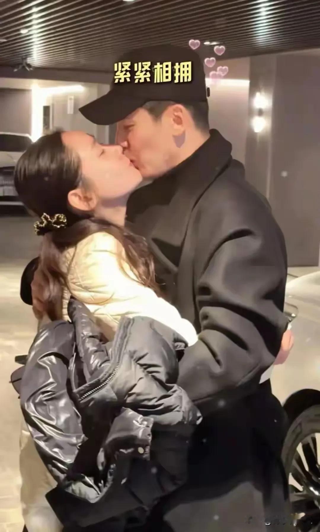 在娱乐圈这个充满变数的名利场中，秋瓷炫和于晓光这对中韩跨国夫妻，用九年如一日的甜
