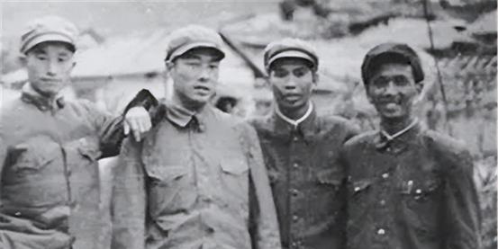 参与铁原阻击战的三位铁血师长，都是谁？他们又是什么军衔？“1985年8月15日