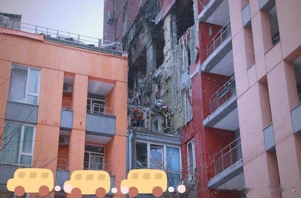 俄乌远程对抗升级！1月12日，俄罗斯国防部官宣重磅消息，俄军动用“榛树”高