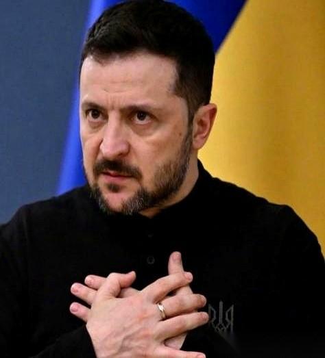 有时候看新闻，你真觉得，这世界比电影精彩多了。据说啊，本来仗都快打完了，特朗普