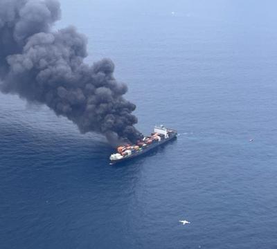 “感谢印度海军！”中国罕见感谢印度，大使馆亲自出面：印度海域船只爆炸，多亏了印度
