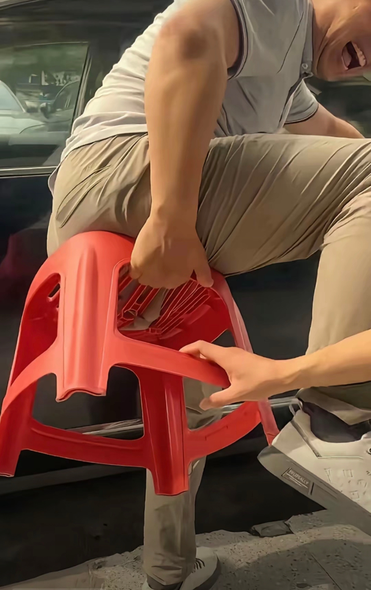 哈哈哈哈哈哈哈各位男同胞，看完啥感觉～​​​