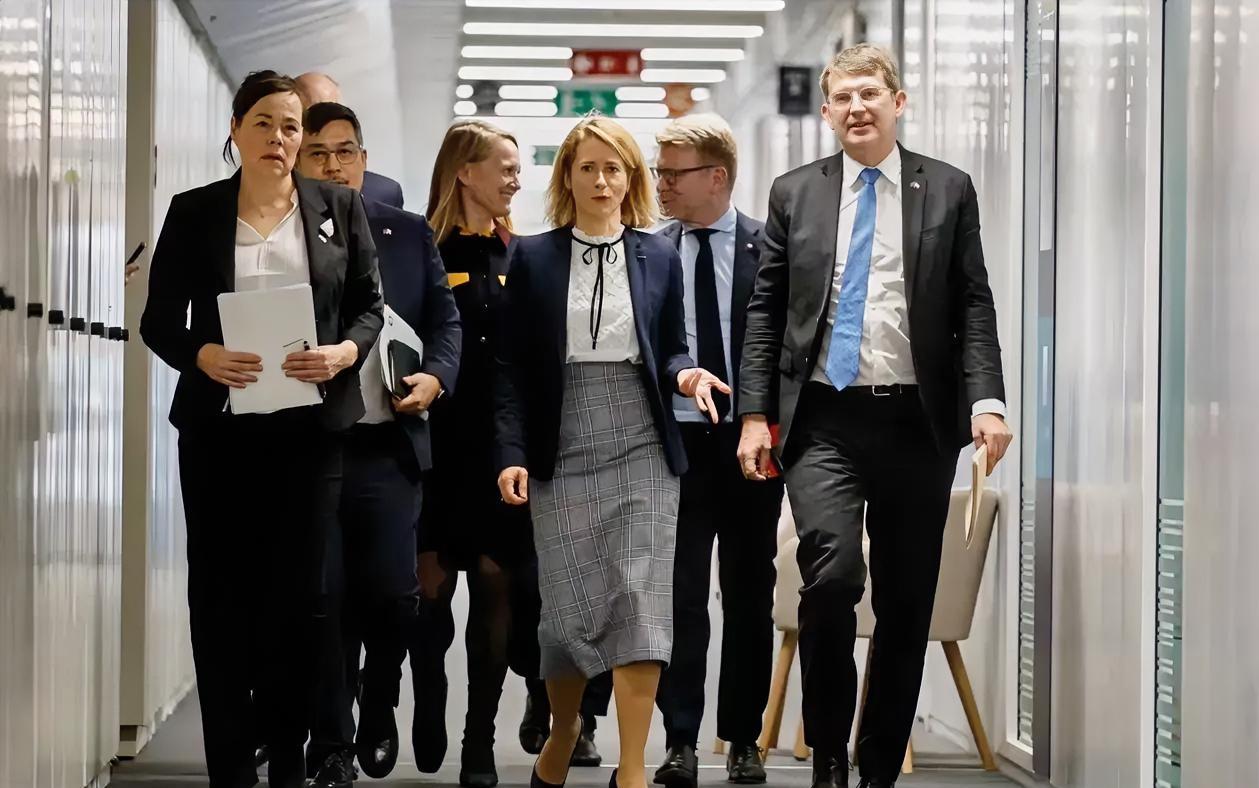 1月31日，英国前外交官伊恩·普劳德发文指出，欧洲国家只有与俄罗斯恢复关系，才能