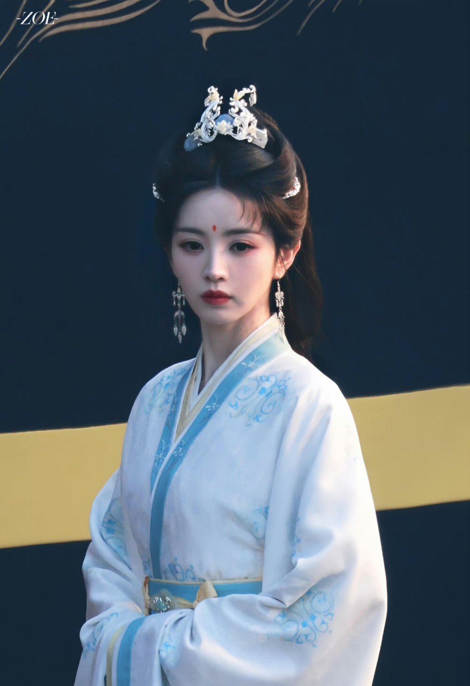 流量花都在扎堆拍古偶，你期待哪一部？虞书欣《云初令》田曦薇《嫁金钗》王楚然《明月