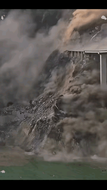 四川阿坝红旗特大桥投入使用才几个月就毁掉了。重要工程的设计建造都会考虑地质灾害的