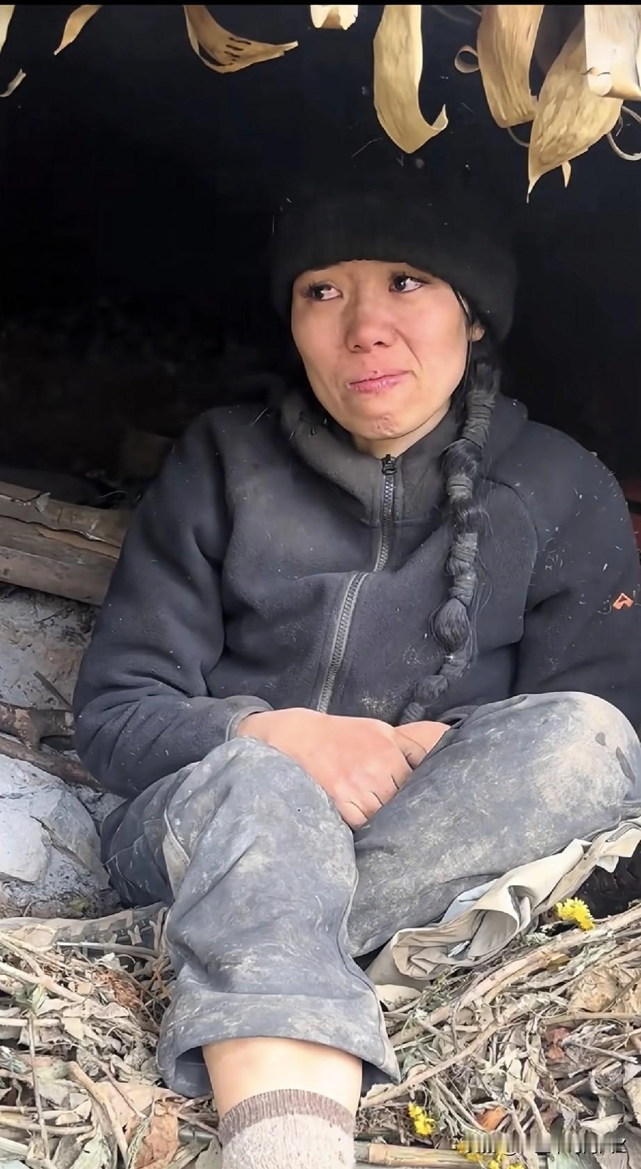 荒野求生冷美人这事，我特意查了一下，不查不知道，一查我直接跪了，原来女选手在