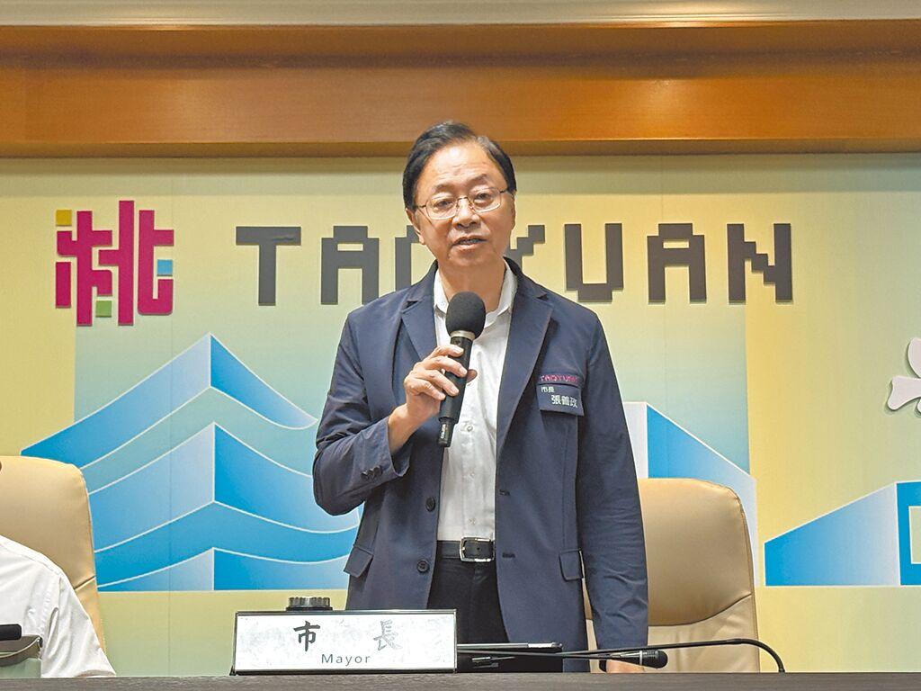 桃园市长张善政27日日谈及美国关税议题，忧心对美“全面失守”，尤其汽车若真的零