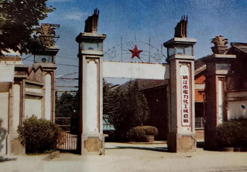 美国千方百计推动中国从计划经济转向市场经济，是为了让中国富强吗？其实，它真正想要
