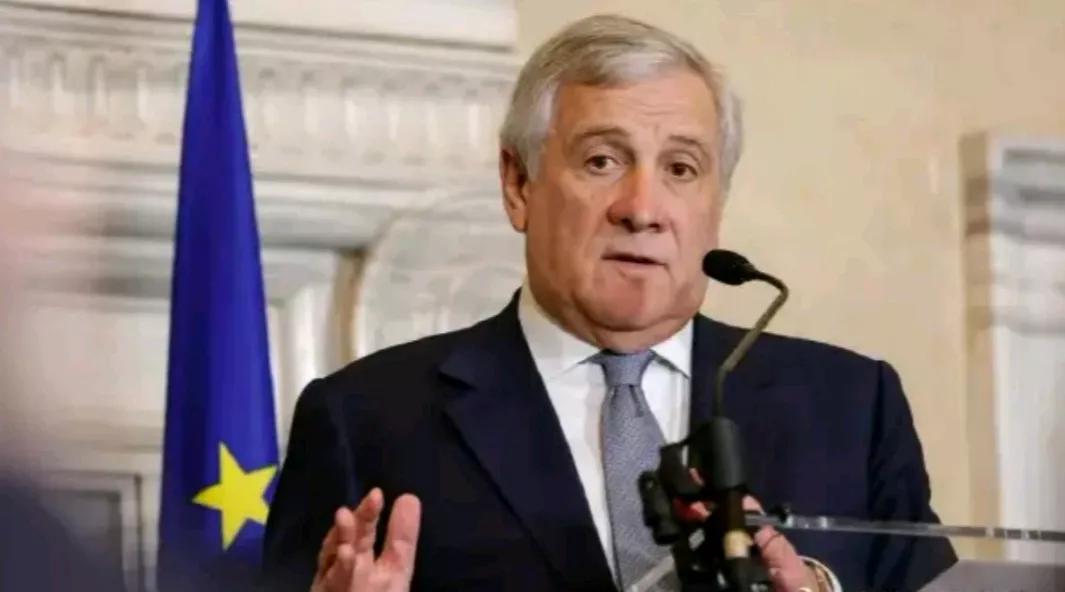 欧洲新闻网报道，当地时间26日，意大利副总理兼外长塔亚尼表示，罗马决定在即将召开