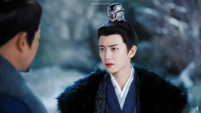 之前不懂少年帝王的孤独，看任嘉伦的表演才懂，他把萧焕藏在算计后的真心演得太戳人，